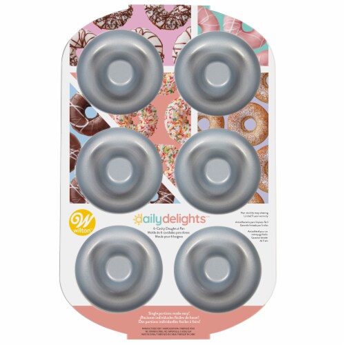Wilton Delights Doughnut Pan Perspective: front