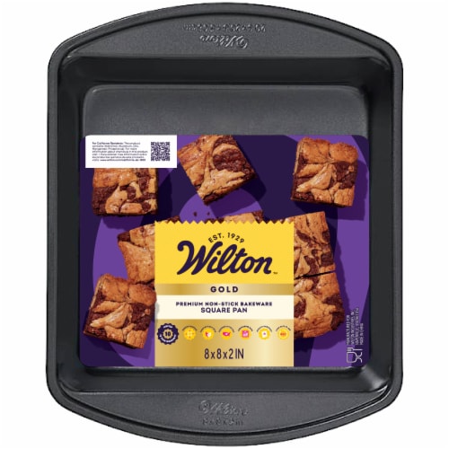 Wilton™ Gold Non-Stick Square Cake Pan Perspective: front