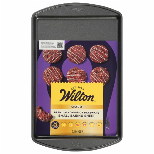 Wilton™ Gold Non-Stick Baking Sheet Small Perspective: front