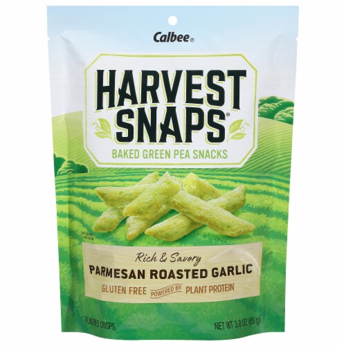 Harvest Snaps® Parmesan Roasted Garlic Green Pea Snack Crisps Perspective: front