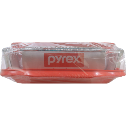 Pyrex Basics Rectangular Glass Bakeware - Red Perspective: front