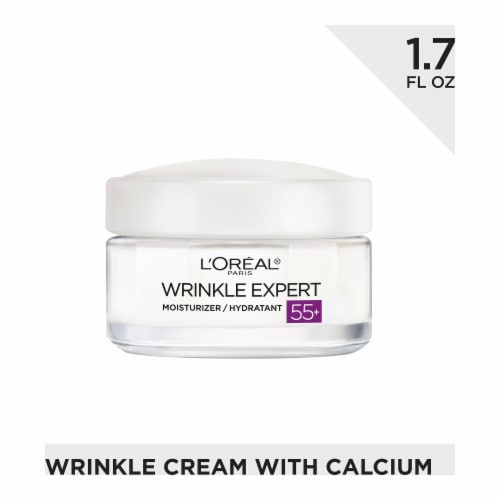 L'Oreal Paris Wrinkle Expert Anti-Aging Face Moisturizer Perspective: front