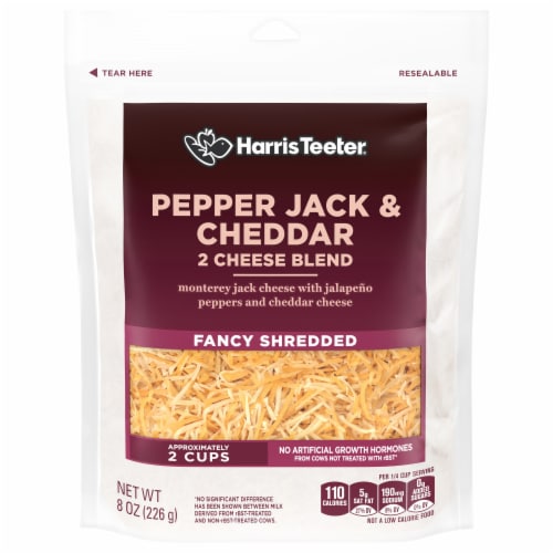 Harris Teeter™ Cheddar & Pepper Jack Fancy Shredded Cheese Blend Perspective: front