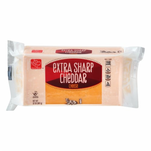 Harris Teeter™ Extra Sharp Cheddar Cheese Perspective: front