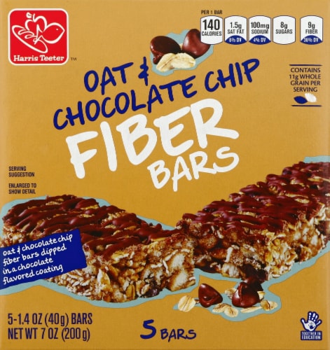 Harris Teeter Oat & Chocolate Chip Fruit and Nut Bars Perspective: front