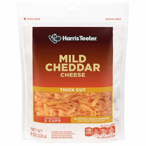 Harris Teeter™ Mild Cheddar Thick Cut Shredded Cheese Perspective: front