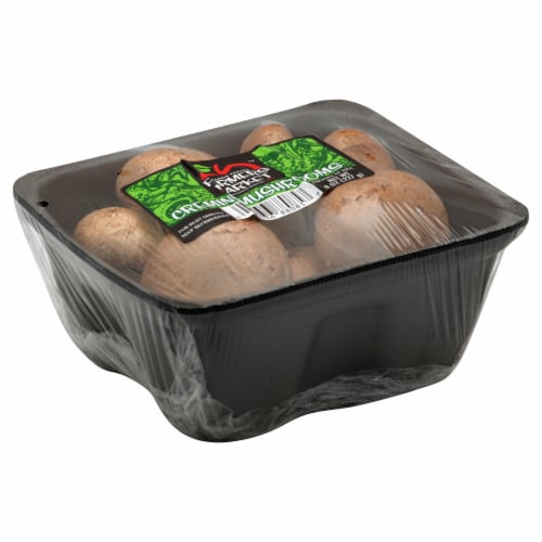 Harris Teeter Farmers Market™ Cremini Mushrooms Perspective: front