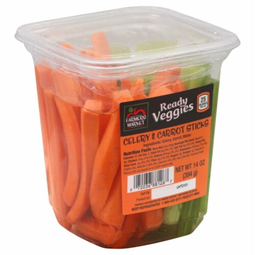 Harris Teeter Farmers Market™ Ready Veggies Celery & Carrot Sticks Perspective: front