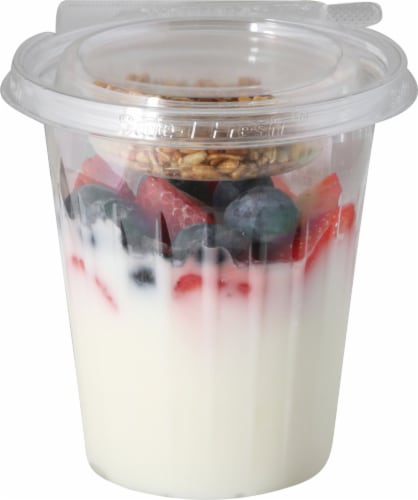 Harris Tetter Strawberry and Blueberry Yogurt Parfait