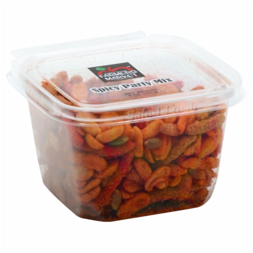 Harris Teeter Farmers Market™ Spicy Party Mix Perspective: front