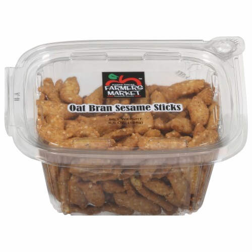 Harris Teeter Farmers Market™ Oat Bran Sesame Sticks Perspective: front