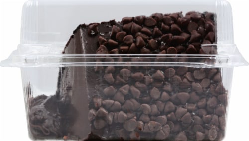 Harris Teeter™ Fresh Foods Market Double Chocolate Cake Slice Perspective: front