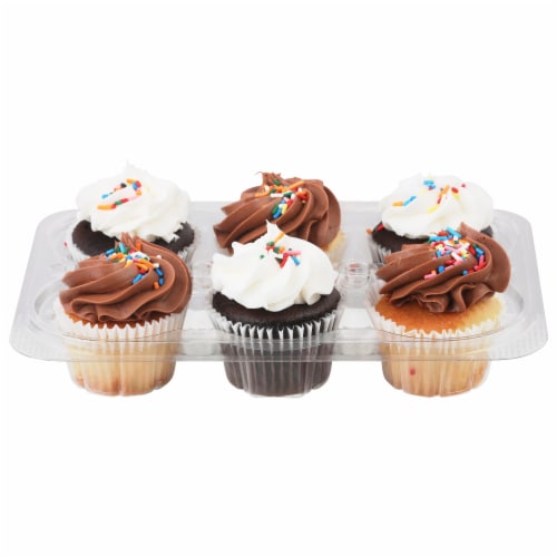 Harris Teeter™ Fresh Foods Market Iced Cupcakes Perspective: front