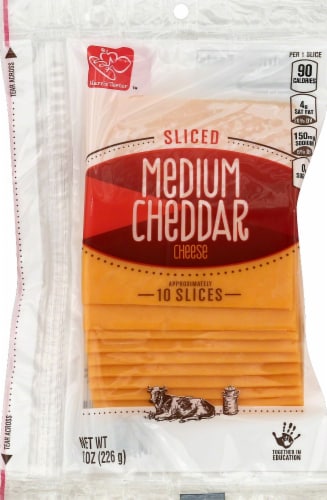 Harris Teeter™ Sliced Medium Cheddar Cheese - 8 Ounces Perspective: front