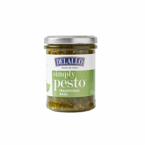 Delallo® Traditional Basil Simply Pesto Sauce Perspective: front