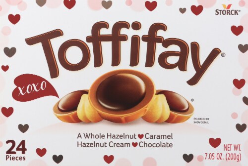 Storck Toffifay Hazelnut Cream & Chocolate Candy Perspective: front