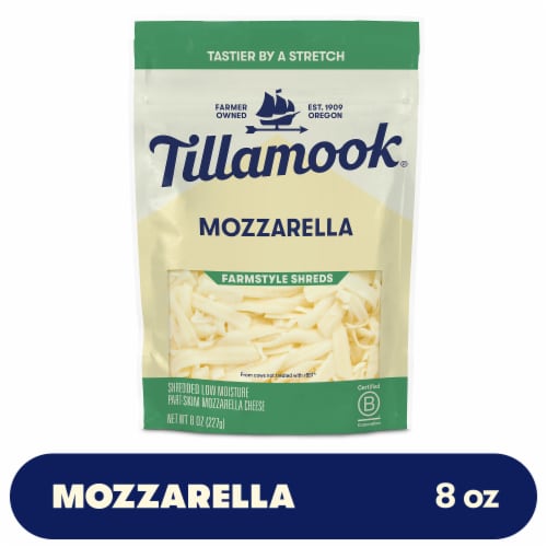 Tillamook Farmstyle Mozzarella Shredded Cheese Perspective: front