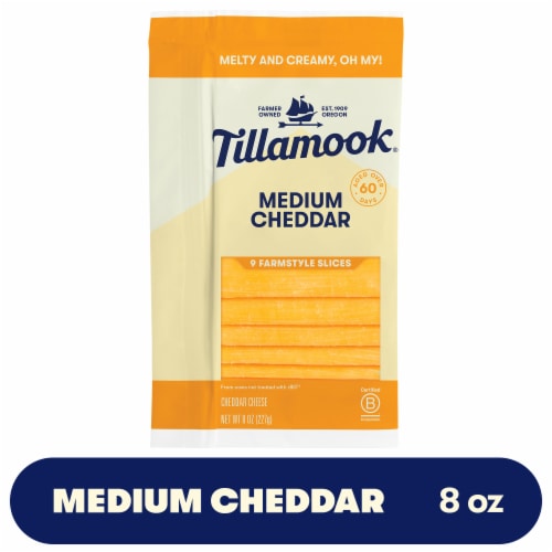 Tillamook Farmstyle Medium Cheddar Cheese Slices Perspective: front