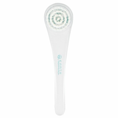 Earth Therapeutics® Soft Touch Complexion Brush Perspective: front