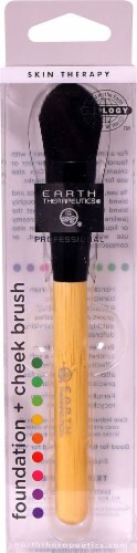 Earth Therapeutics Bamboo Foundation + Cheek Makeup Brush Perspective: front