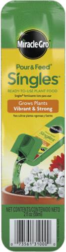 Miracle Gro® Pour and Feed Singles Perspective: front