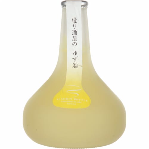 Fukushima No Sake Yuzusyu Aladdin Bottle Sake Perspective: front