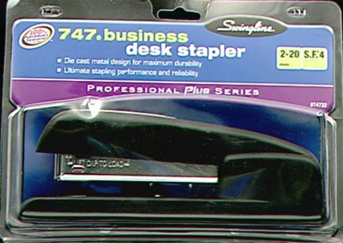 Swingline 747 Business Desk Stapler Perspective: front