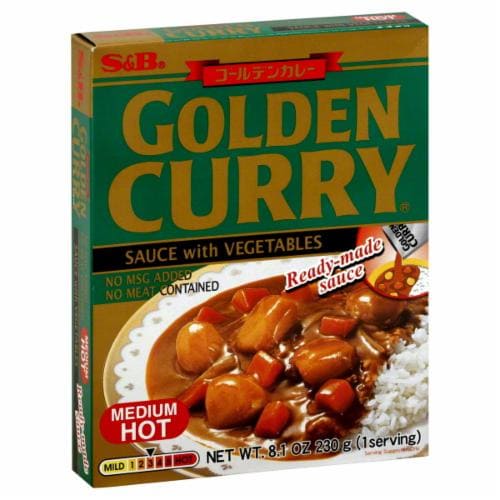 S & B Medium Hot Golden Curry Perspective: front