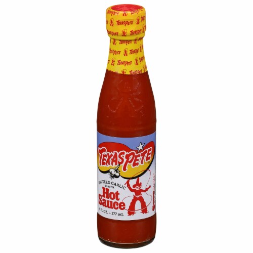 Texas Pete® Sauteed Garlic Flavor Hot Sauce Perspective: front