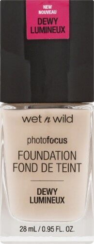 Wet n Wild Photo Focus Dewy Foundation Perspective: front