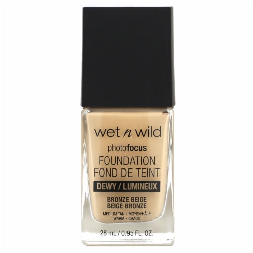Wet n Wild Photo Focus Dewy Foundation Perspective: front