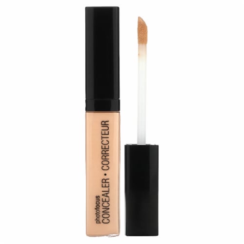 Wet N Wild Photo Focus 820 Light Honey Concealer Perspective: front