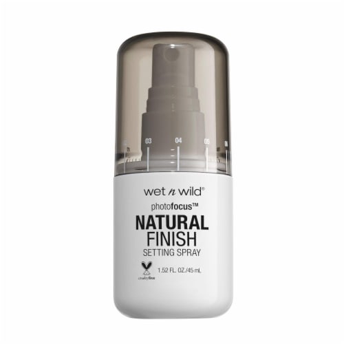 Wet n Wild PhotoFocus Setting Spray, Seal the Deal 301A, 1.52 fl oz Perspective: front