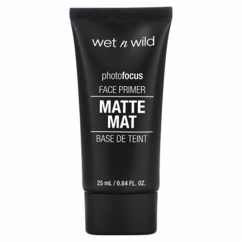 Wet n Wild® Photo Focus™ Matte Face Primer Perspective: front