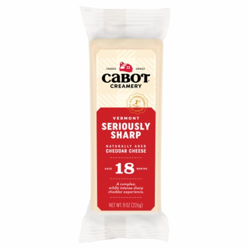 Cabot® Hunter White Seriously Sharp Cheddar Cheese Bar Perspective: front