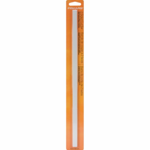 Fiskars Rotary Trimmer 2-Sided Cutting Bar 12 -28mm Perspective: front