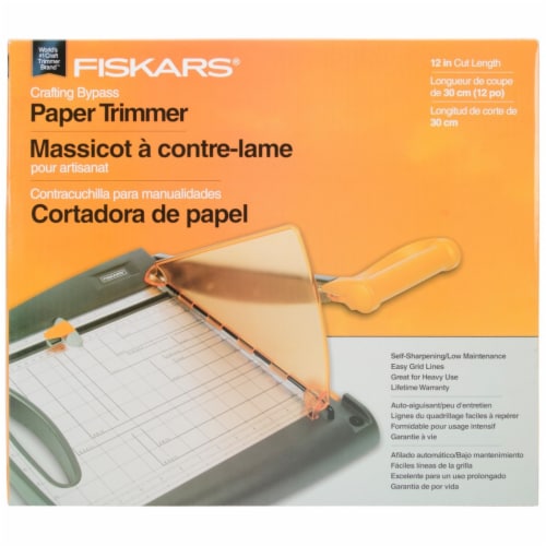 Fiskars Euro Bypass Trimmer 12 Perspective: front