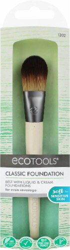 Ecotools® Flat Foundation Brush Perspective: front