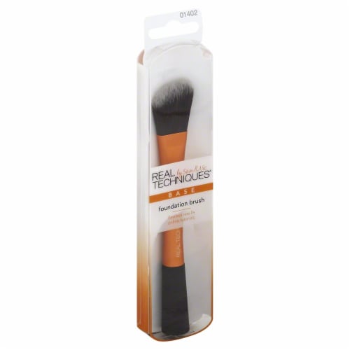 REAL TECHNIQUES EXPERT FACE BRUSH