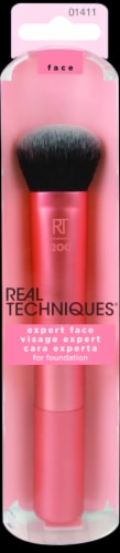 Real Techniques® Expert Face Brush Perspective: front