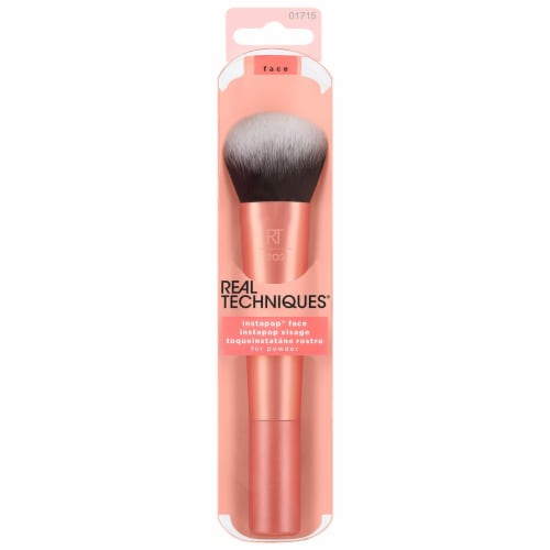Real Techniques® Instapop Face Brush Perspective: front