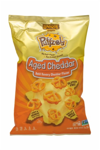 Aged Cheddar Puffzels™ Perspective: front