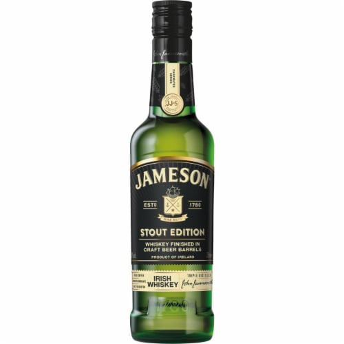 Jameson® Caskmates Stout Irish Whiskey Perspective: front