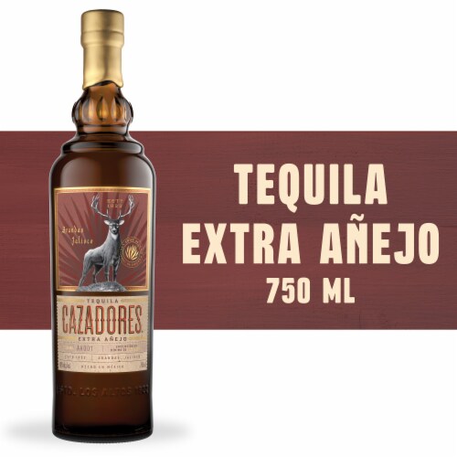 CAZADORES® Tequila Extra Anejo Perspective: front