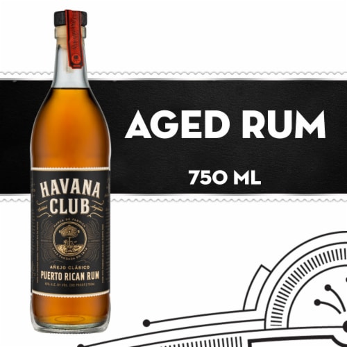 HAVANA CLUB® Anejo Clasico Rum, Gold Rum Perspective: front