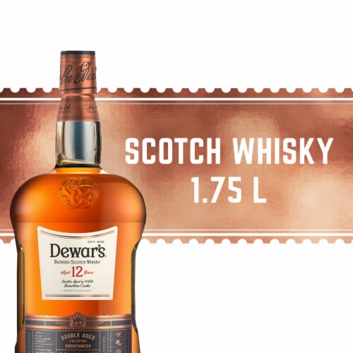 DEWAR'S® 12 Year Old Blended Scotch Whisky Perspective: front