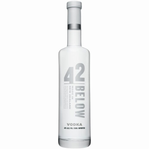 42 Below New Zealand Vodka Perspective: front