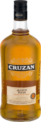Cruzan Aged Dark Rum Perspective: front
