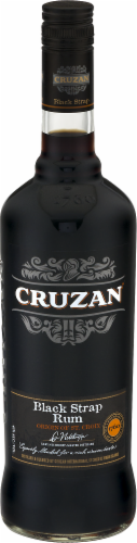 Cruzan Black Strap Dark Rum Perspective: front