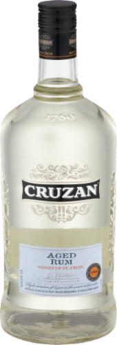 Cruzan Aged Light White Rum Perspective: front